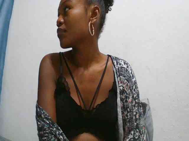 Zinah1 webcam
