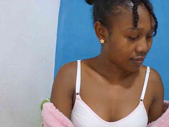 Zinah1 webcam