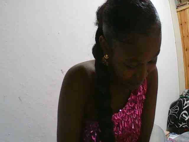 Zinah1 webcam
