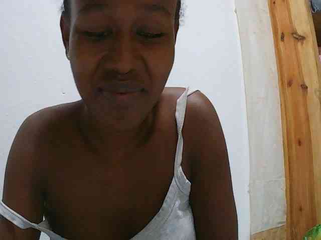 Zinah1 webcam