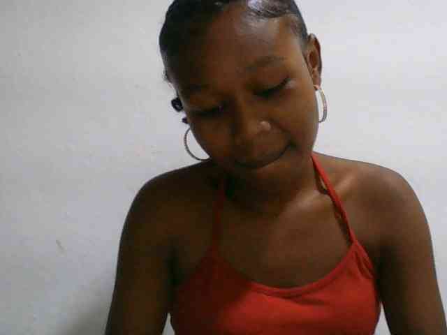 Zinah1 webcam