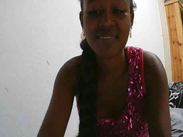 Zinah1 webcam
