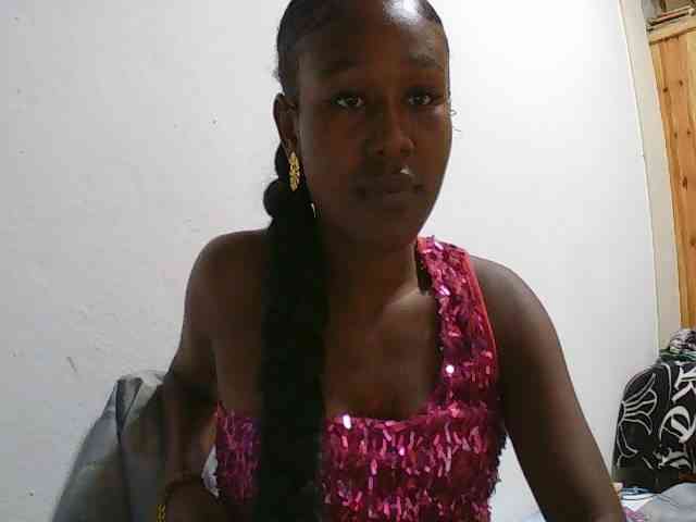 Modèle: Zinah1