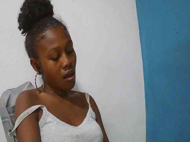 Zinah1 webcam