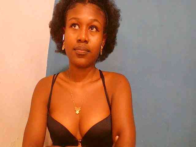 Zinah1 webcam