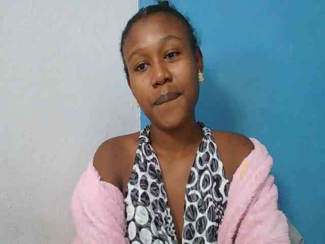 Zinah1 webcam