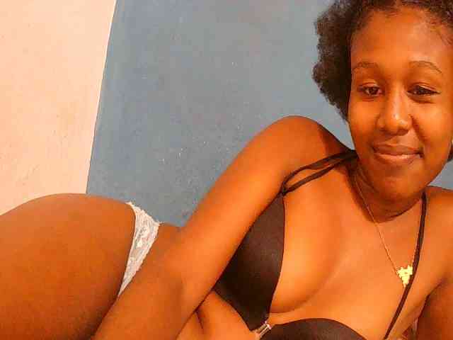 Zinah1 webcam