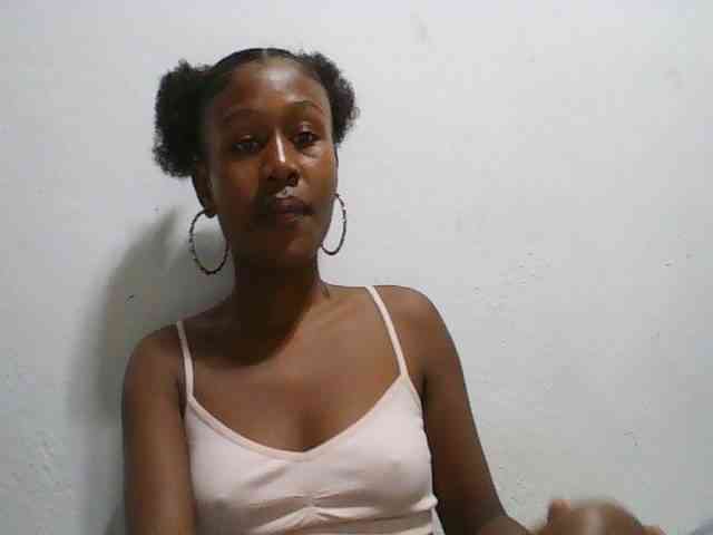 Zinah1 webcam