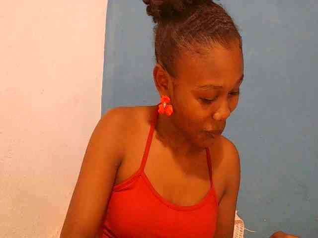 Zinah1 webcam