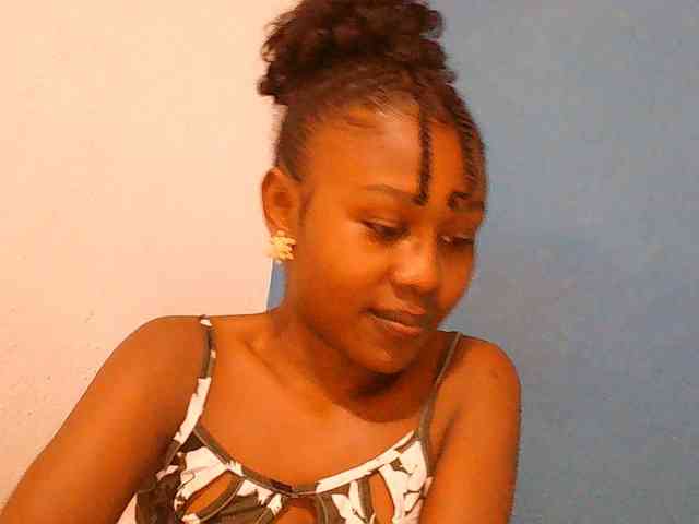 Zinah1 webcam