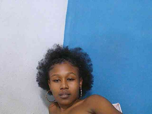 Zinah1 webcam