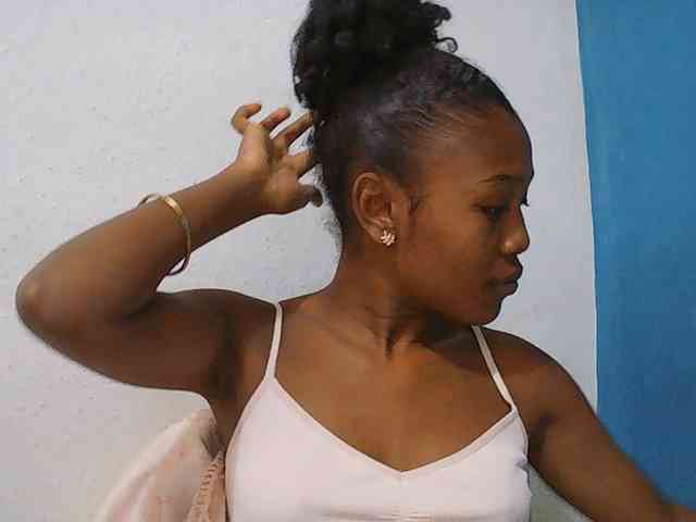 Zinah1 webcam