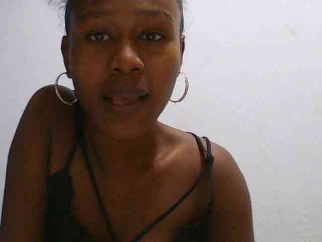 Zinah1 webcam