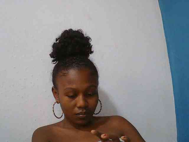 Zinah1 webcam