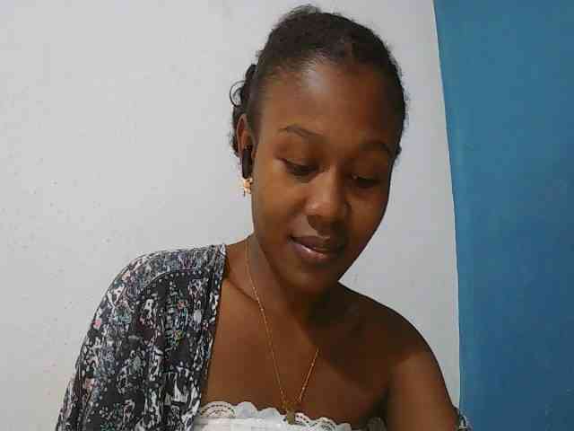 Zinah1 webcam