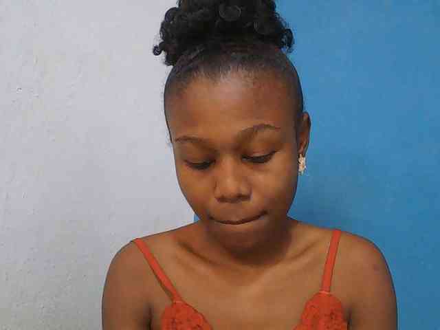 Zinah1 webcam