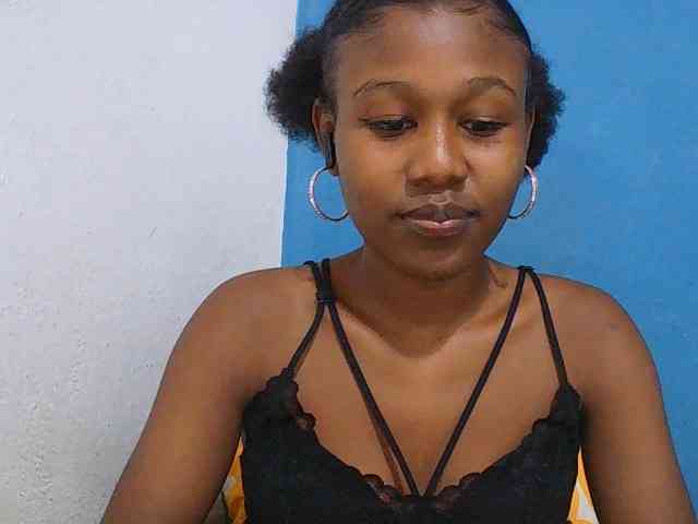 Zinah1 webcam