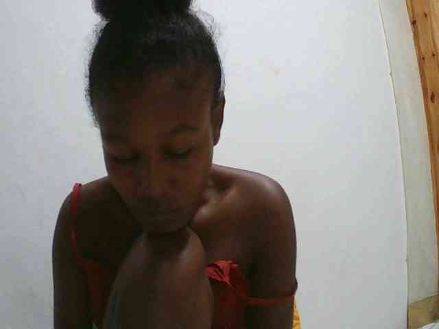 Zinah1 webcam