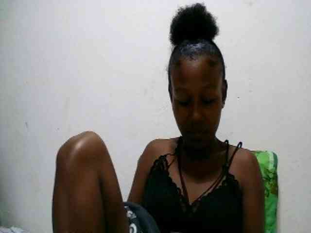 Zinah1 webcam