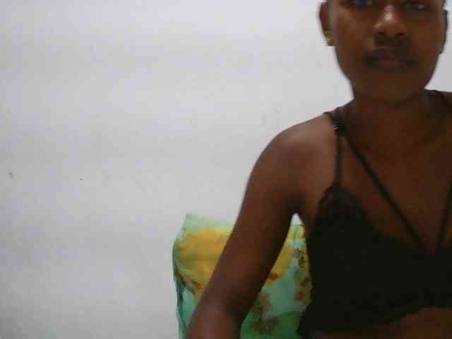 Zinah1 webcam