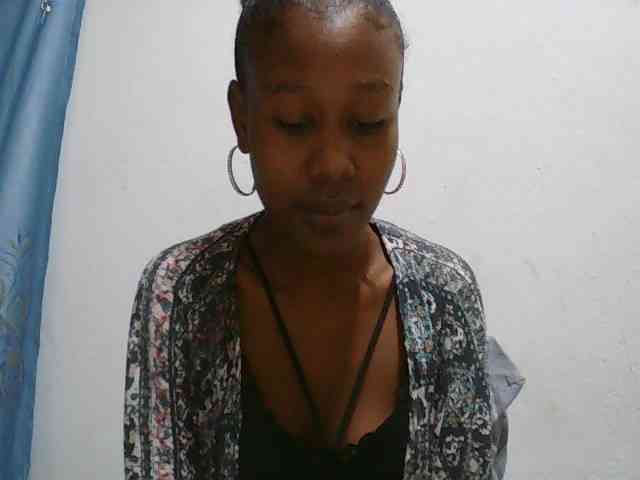 Zinah1 webcam