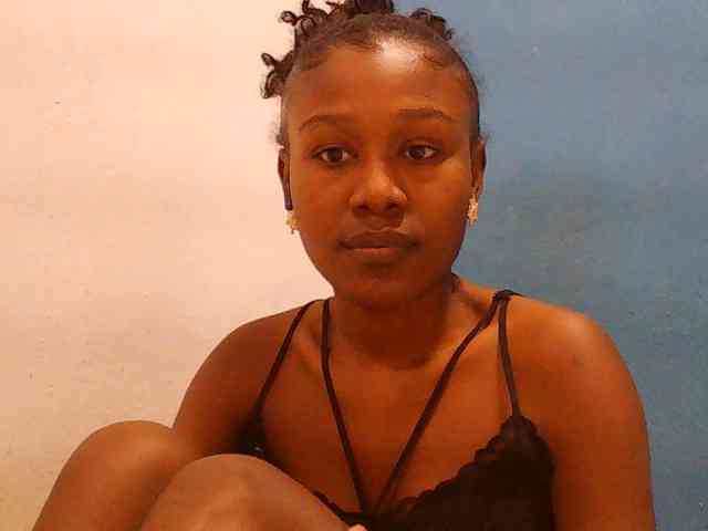 Zinah1 webcam