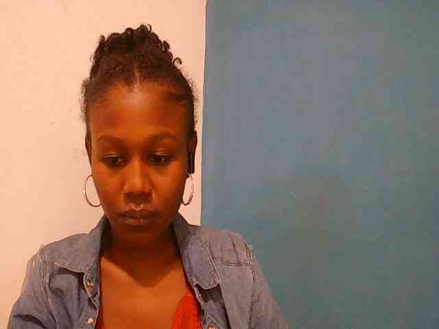 Zinah1 webcam