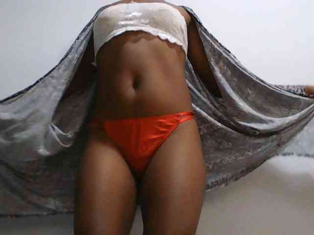 Zinah1 webcam