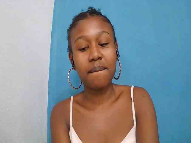 Zinah1 webcam