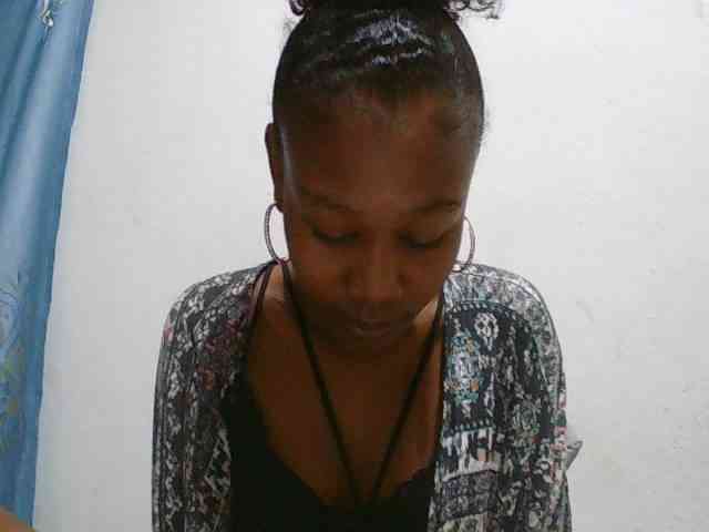 Zinah1 webcam