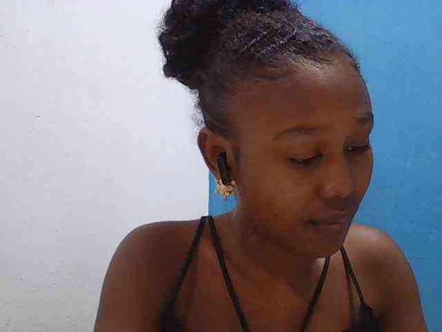 Zinah1 webcam