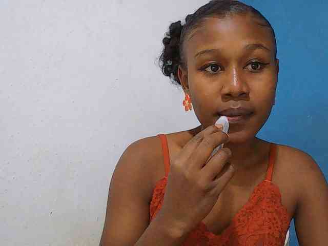 Zinah1 webcam