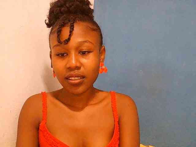 Zinah1 webcam