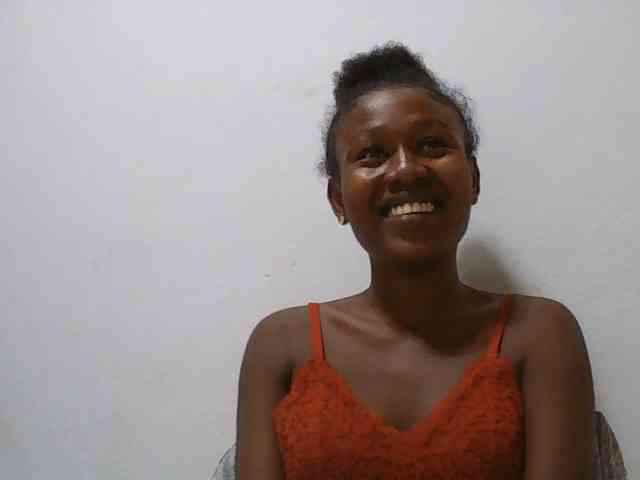 Zinah1 webcam