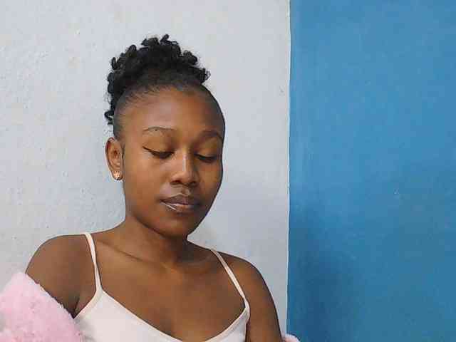 Zinah1 webcam