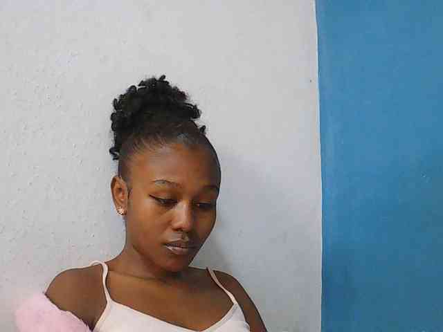 Zinah1 webcam