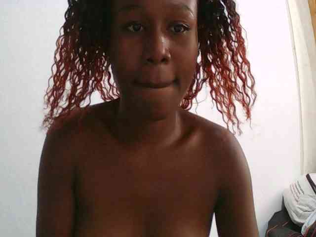 Zinah1 webcam