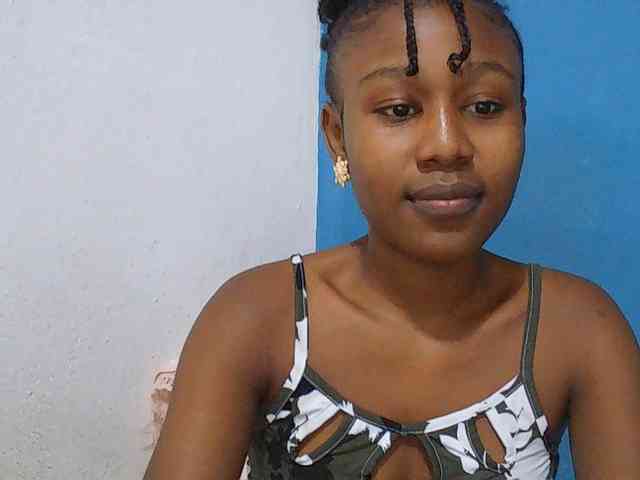 Zinah1 webcam