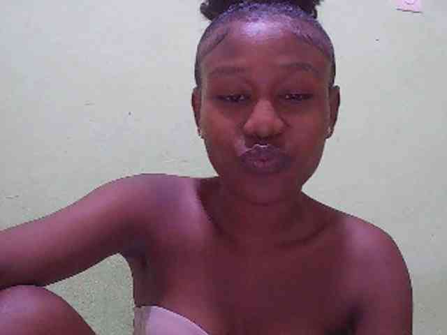 Zinah1 webcam