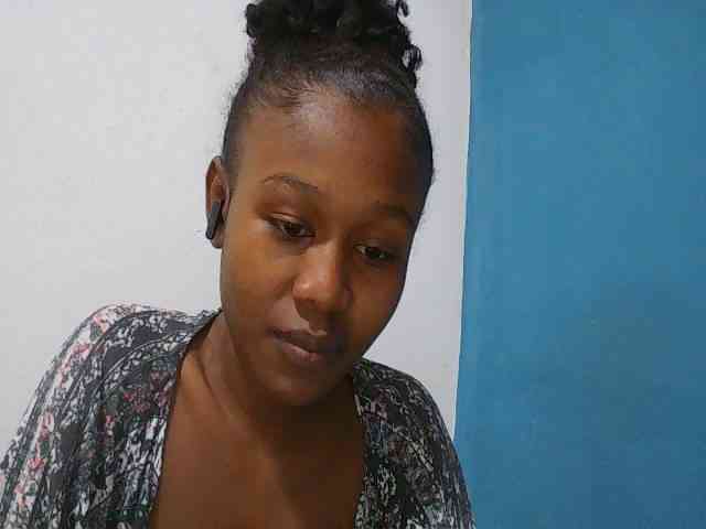 Zinah1 webcam