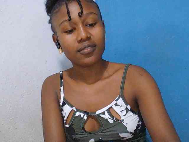 Modèle: Zinah1