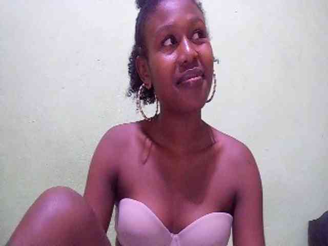 Zinah1 webcam
