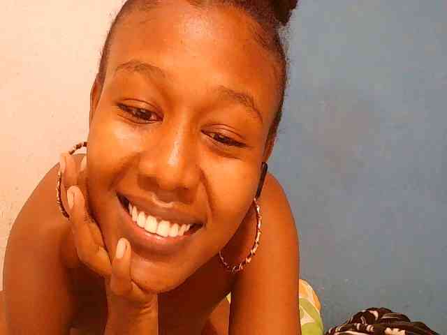 Zinah1 webcam