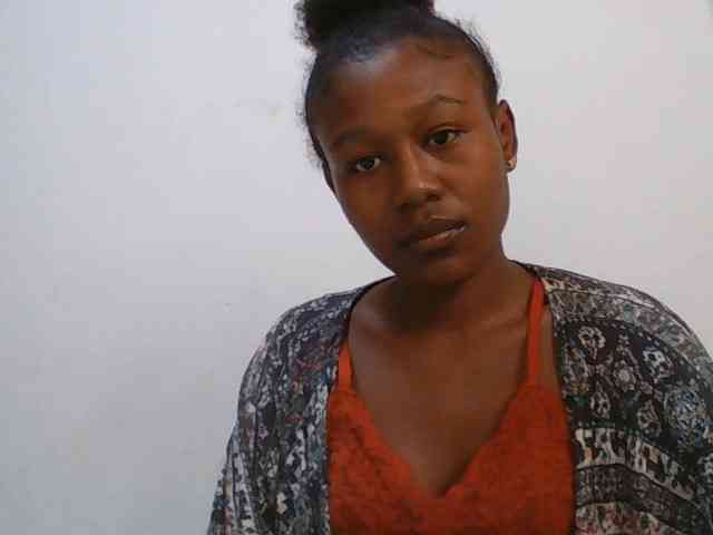 Zinah1 webcam