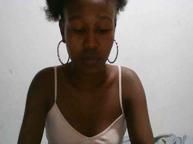 Zinah1 webcam