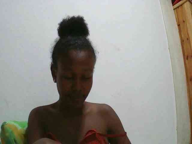 Zinah1 webcam