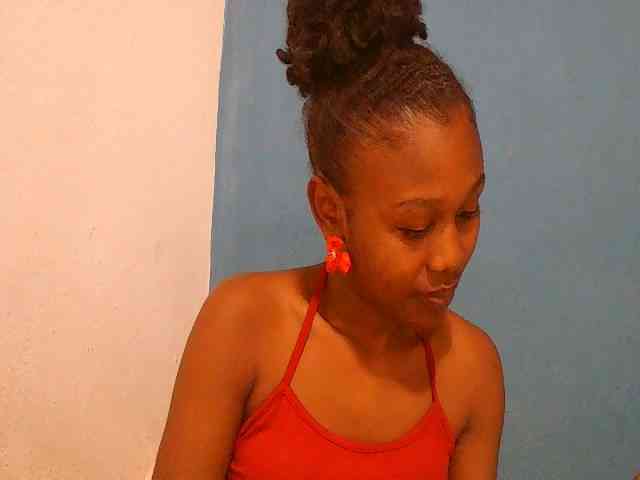 Zinah1 webcam