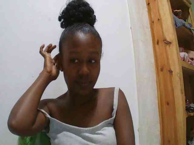 Zinah1 webcam