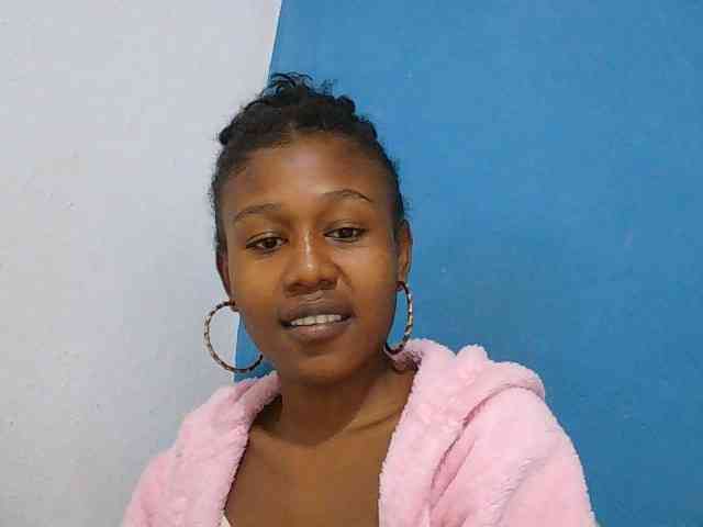 Zinah1 webcam