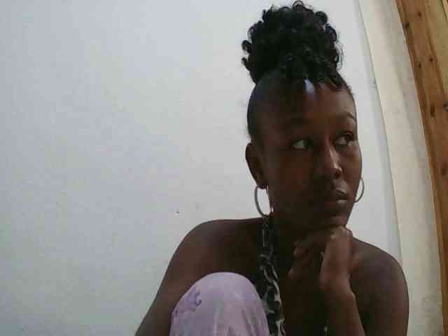 Zinah1 webcam